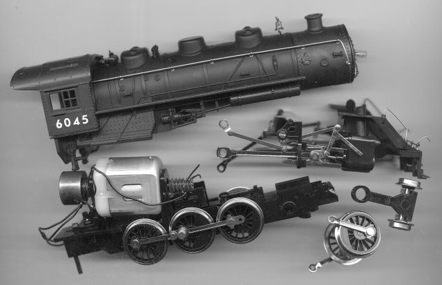 ChÃ¢ssis tirÃ© d'une 2-8-0 Mehano adaptÃ© en 2003
