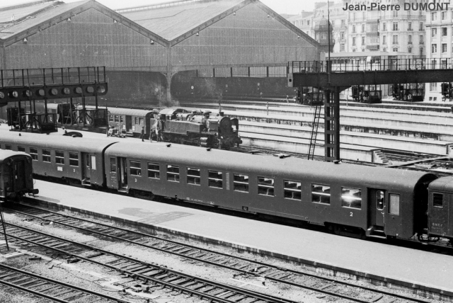 Paris-St-Lazare 1965
Ma premiÃ¨re photographie ferroviaire! 
My first railway picture!
