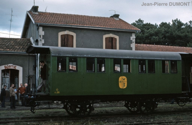 Mimizan - Bourg
Voiture ex-Palavas du CF Touristique des Landes de Gascogne
